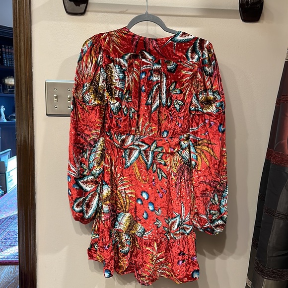 NWT farm rio dress - Picture 2 of 3